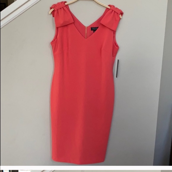 Tahari V- Neck Bow Shoulder Sheath Dress. Size 10p - Picture 14 of 14